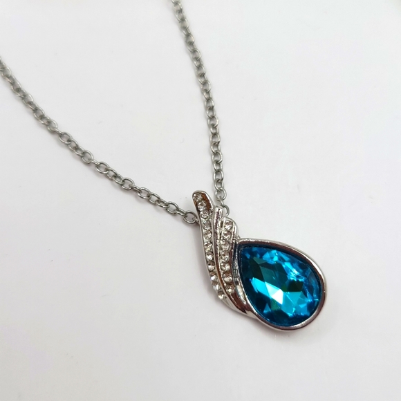 Blue topaz necklace Sterling - Picture 2 of 5